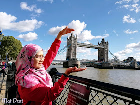 Percutian London - Tower Bridge dan Tower of London 