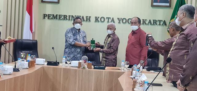 Dukung Pelayanan Administrasi Terpadu Kecamatan, Pemkab Asahan Lakukan Kunjungan  Studi Tiru ke Pemko Yogyakarta