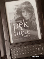 http://lustraksiazek.blogspot.com/2015/03/pekniete-odbicie-dawn-barker-recenzja.html