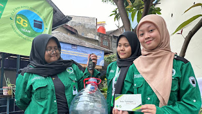 Keren! Mahasiswa Unisba Kelola Sampah Kampus