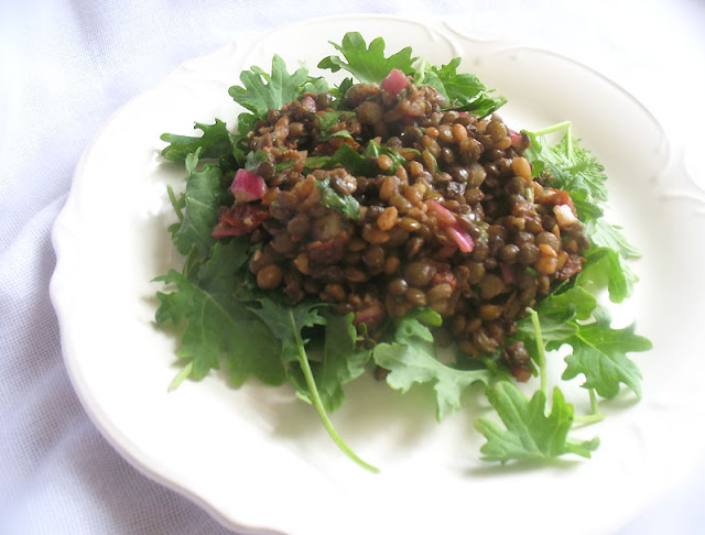 Lentil Salad amongst Rye Berries together with Sun-Dried Tomatoes