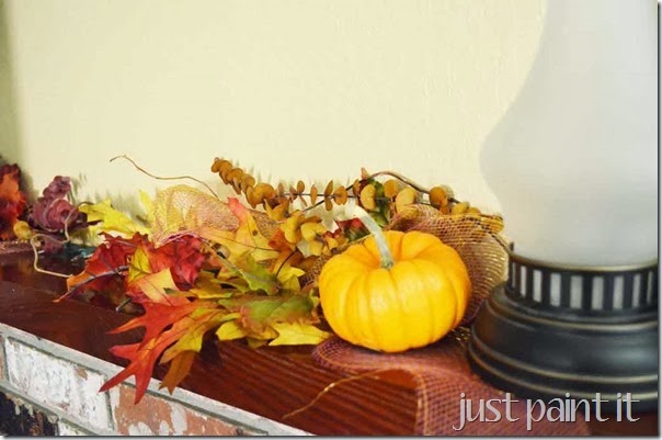 Fall-Mantel-Upstairs-E