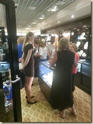 20140311_Models getting ready (Small)