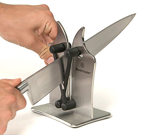 Scissor Sharpening Tool to Lengthen Your Scissors’ Life