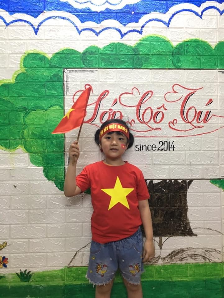 Áo cờ đỏ sao vàng trẻ em