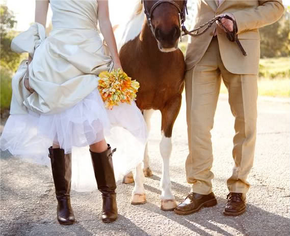 Horse themed wedding rings