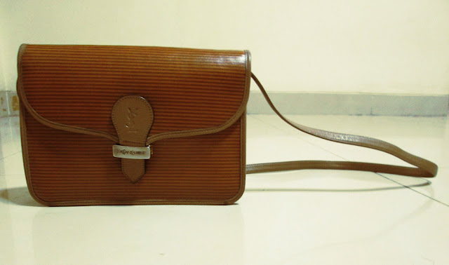 vintage handbag