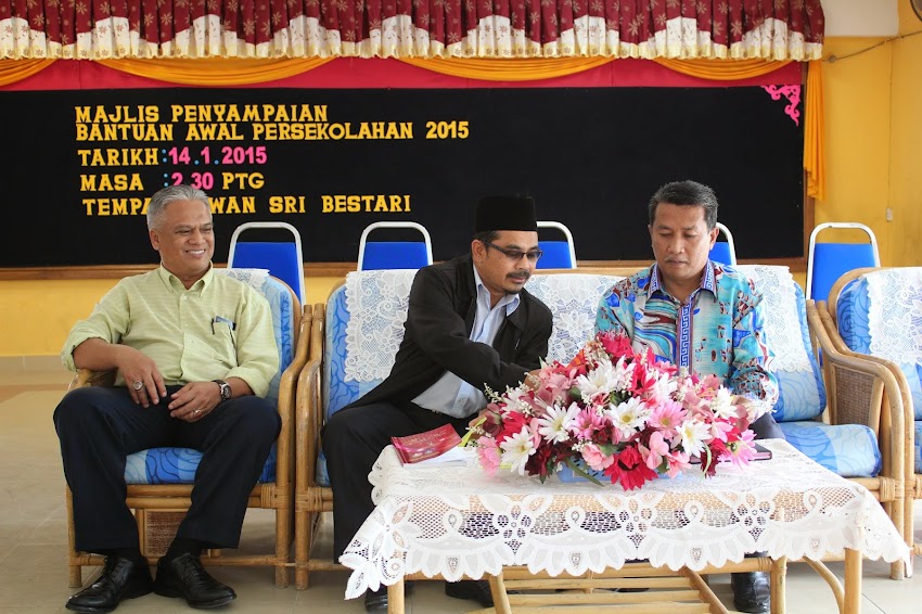 MAJLIS PENYAMPAIAN BANTUAN AWAL PERSEKOLAHAN 2015