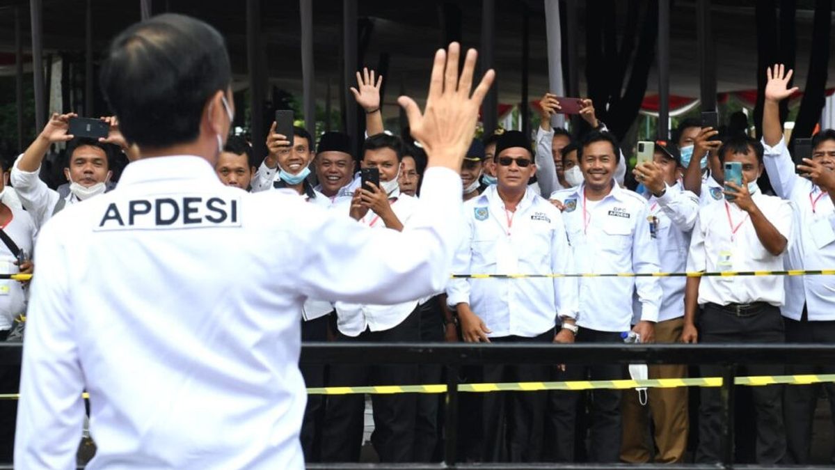 PDIP Curiga Ada Yang Tunggangi APDESI Sehingga Minta Jokowi Jadi Presiden 3 Periode, Siapa Ya?