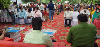 #JaunpurLive : जिलाधिकारी ने चौपाल लगा कर सुनी लोगो की समस्याएं