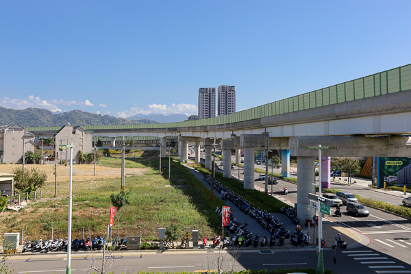 台中捷運綠線票價、路線、車站建築、彩繪車廂，享受捷運生活