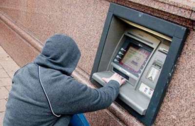 5 Mesin ATM yang Unik dan Lucu di Dunia - www.SurgaBerita.com