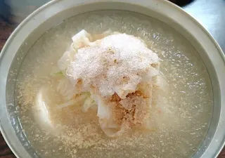 살엄음이-가득한-동치미국수-한그릇