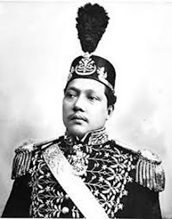 Masa penjajahan Belanda tidak hanya meninggalkan kenangan pahit bagi bangsa Indonesia Mengenal Sultan Syarif Kasim II dari Siak Riau 