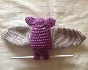 http://lupeloidigmailcom.blogspot.com.es/2014/01/tutorial-vampiro-amigurumi.html