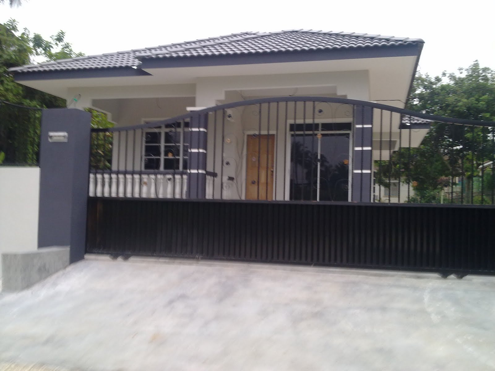  Cat  Luar Rumah  Warna  Kelabu Desainrumahid com