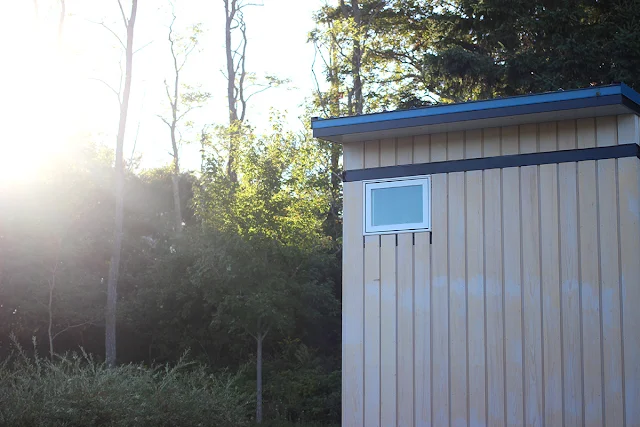 Birdhouse by Full Moon Tiny Shelters