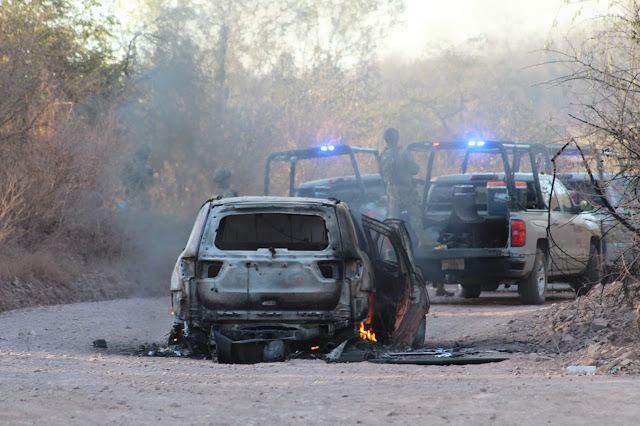 La Marina no perdona vs Sicarios se enfrentan en Tepuche; Sinaloa, Marinos despedazaron dos camionetas, aseguraron 3 más, armas largas y más de 10 mil cartuchos