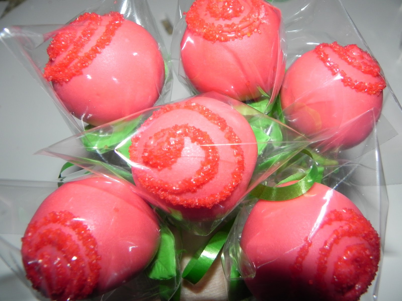 chocolate cake with roses Rose Cake Pops - These yummy rose cake pops are available in pink or 