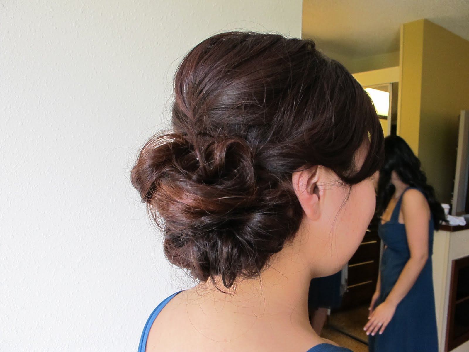 Bridesmaids Hairstyles on Bridal Hair      Bubbles And Beauty