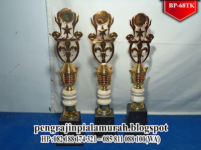 Jual Piala Marmer Murah Kediri, Harga Piala Plastik Murah