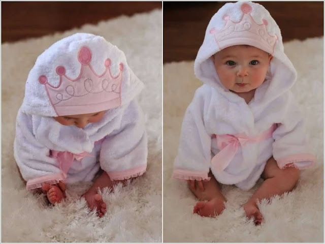 Cuddle your baby dry in this super soft and absorbent robe.