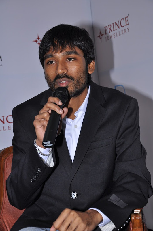 Dhanush amp Aishwarya Dhanush Launches Prince Jewellery Platinum Collections leaked images