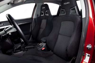 2010 Mitsubishi Lancer Evolution GSR Front Seats