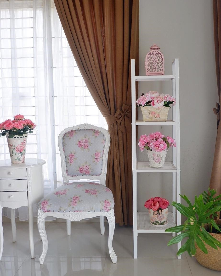 Jual Rak  Sudut  Lerberg Warna Putih Shabby Hello Shabby 