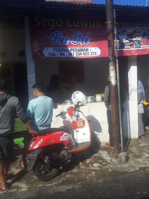 warung sego cawuk bu sri banyuwangi