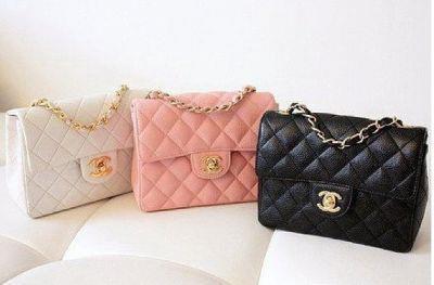 Elegantes y glamorosas carteras Chanel