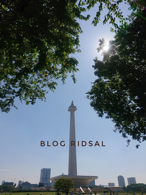 Ceritaku Jalan-Jalan 5 Hari di Jakarta - Monas 03