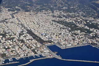 ΕΠΙΑΣΕ ΤΑΒΑΝΙ Η ΚΙΝΗΣΗ ΣΤΟ ΑΕΡΟΔΡΟΜΙΟ ΤΗΣ ΚΑΛΑΜΑΤΑΣ