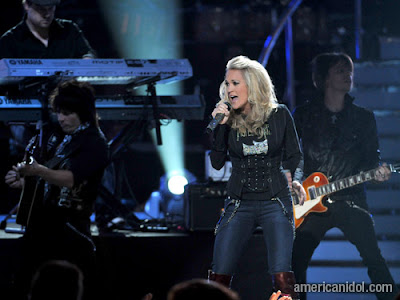 Carrie Underwood Jeans. Carrie Underwood performs