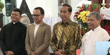 Presiden Jokowi Sampaikan Selamat Natal di Gereja Katedral Bogor