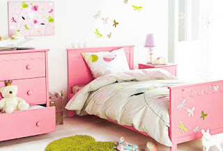 Kamar Tidur Anak Perempuan Minimalis Warna Pink