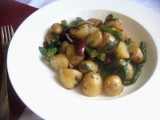 Herbed Potato and Green Bean Salad with Olives