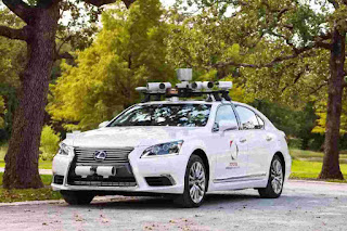 Toyota self-driving autonomous car with two steering wheels