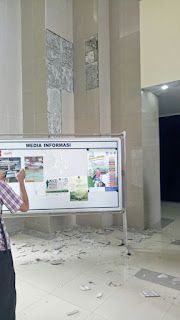 Akibat gempa lebak kantor pemerintah kota depok retak