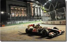 Hamilton nelle prove libere del gran premio di Singapore 2011