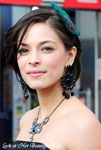 Kristin Kreuk Popular Hair 1