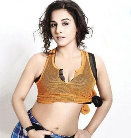 Vidya Balan in dothies