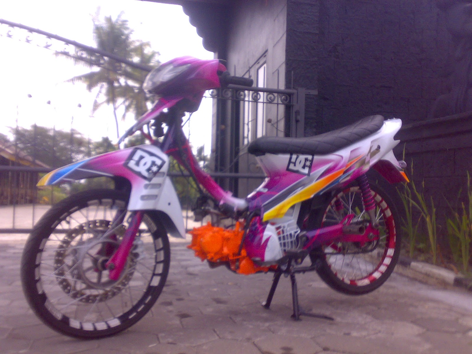 Kumpulan 86 Modifikasi Motor Jupiter Z Warna Pink Terupdate