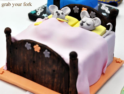 easter cakes for kids. Mice in bed (children#39;s age