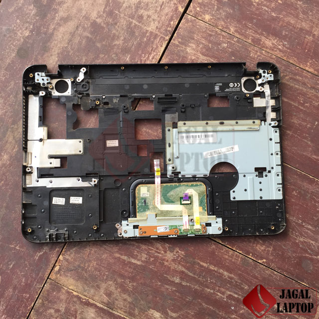    Casing Toshiba L840