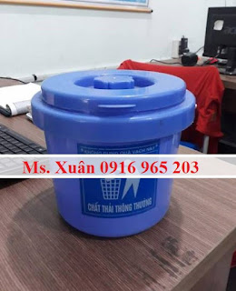 Bán xô 5 lít đựng băng gạc bẩn y tế tại bệnh viện