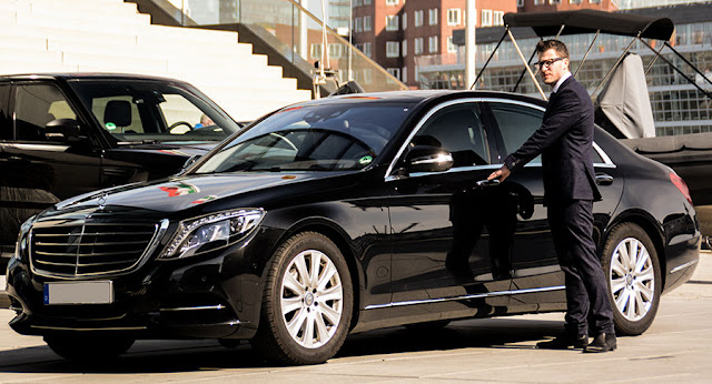luxury-car-hire-for-melbourne-chauffeur