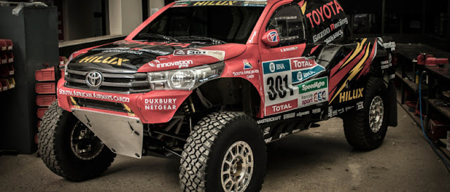 Toyota recria Hilux para o Dakar2017