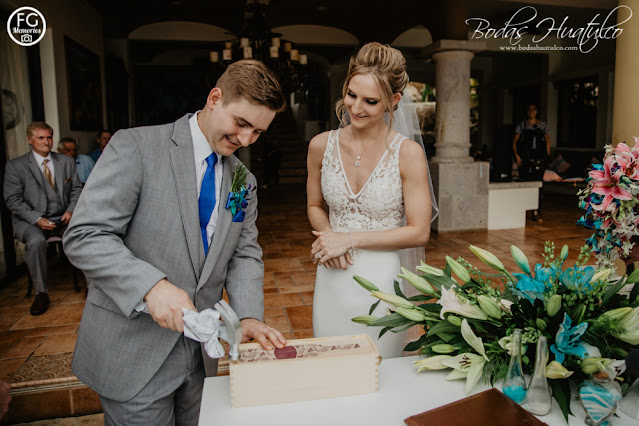 boda en playa, beach wedding, Oaxaca, México, Bodas Huatulco, Wedding Planner