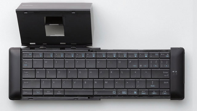 Keren Nih! Keyboard Saku Sliding, Konektor Bluetooth Universal [ www.BlogApaAja.com ]